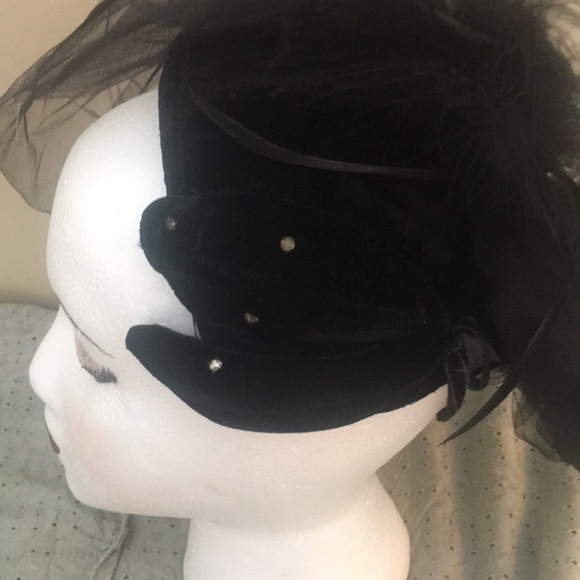 Black velvet, feather and tule vintage hat main image 8